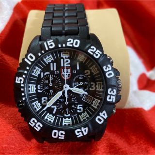 シリアルナンバー入りですLUMINOX ルミノックス40周年ネイビーシールズ限定腕時計　ブラックアウト