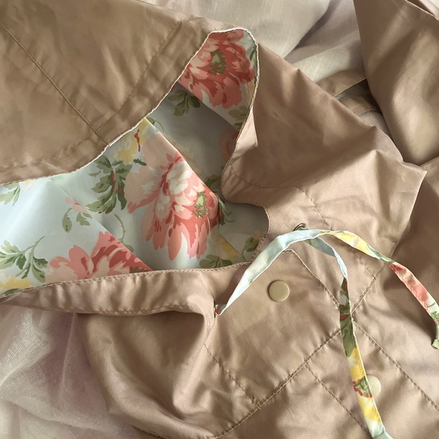 LAURA ASHLEY - ローラアシュレイ レインコート ポンチョの通販 by