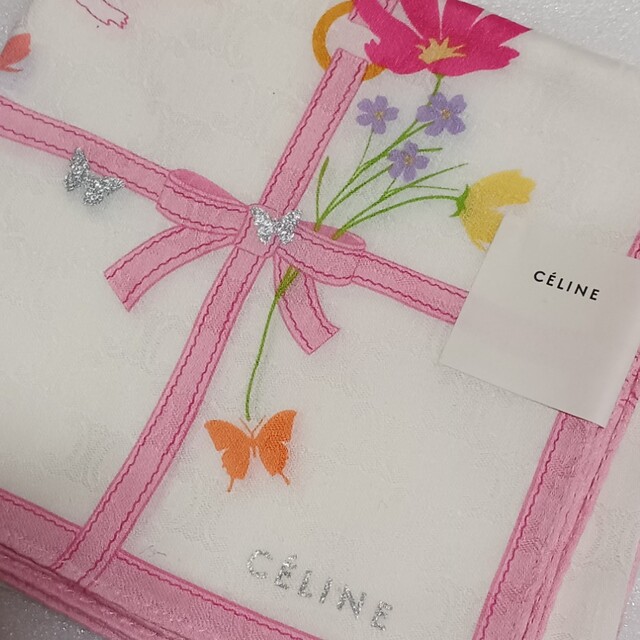 celine - 値下げ📌セリーヌ☆大判ハンカチ🎀🌼の通販 by りん's shop ...