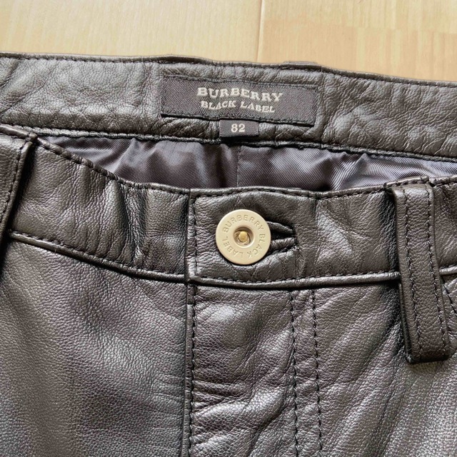 BURBERRY BLACK LABEL(バーバリーブラックレーベル)のバーバリーブラックレーベル レザーパンツ 82 山羊革 メンズのパンツ(その他)の商品写真