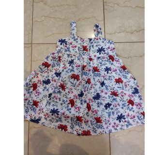 ベビーギャップ(babyGAP)の新品☆ベビーギャップ　花柄　女の子　ワンピース(ワンピース)