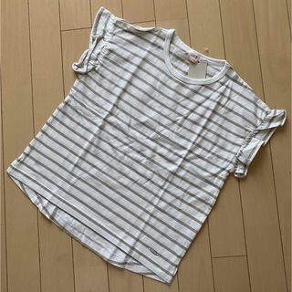 プティマイン(petit main)のプティマイン 袖フリルTシャツ 130(Tシャツ/カットソー)
