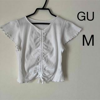 ジーユー(GU)のGU ミニ丈 トップス ホワイト インナー(Tシャツ(半袖/袖なし))