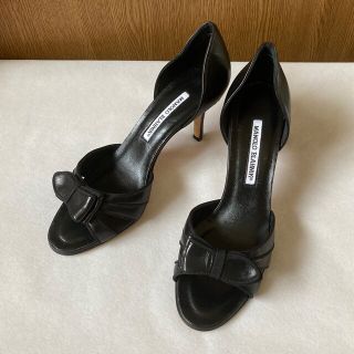 マノロブラニク(MANOLO BLAHNIK)の未使用 マノロブラニク パンプス (ハイヒール/パンプス)