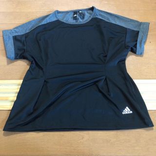 アディダス(adidas)のadidasのTシャツ(ウェア)