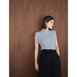 クラネ(CLANE)のSQUARE SLEEVE KNIT TOPS クラネ　トップス　スクエア(カットソー(半袖/袖なし))