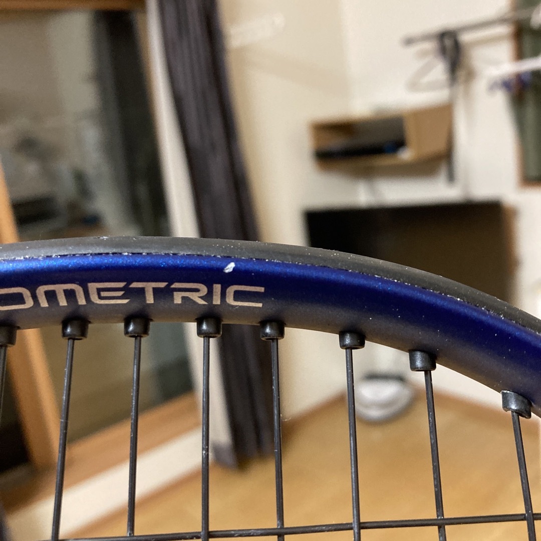 YONEX(ヨネックス)のヨネックス　eゾーン100 チケットのスポーツ(テニス)の商品写真