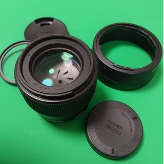 シグマ(SIGMA)のSIGMAシグマ　56mm1.4 DC DN m4/3　フィルターおまけ(レンズ(単焦点))