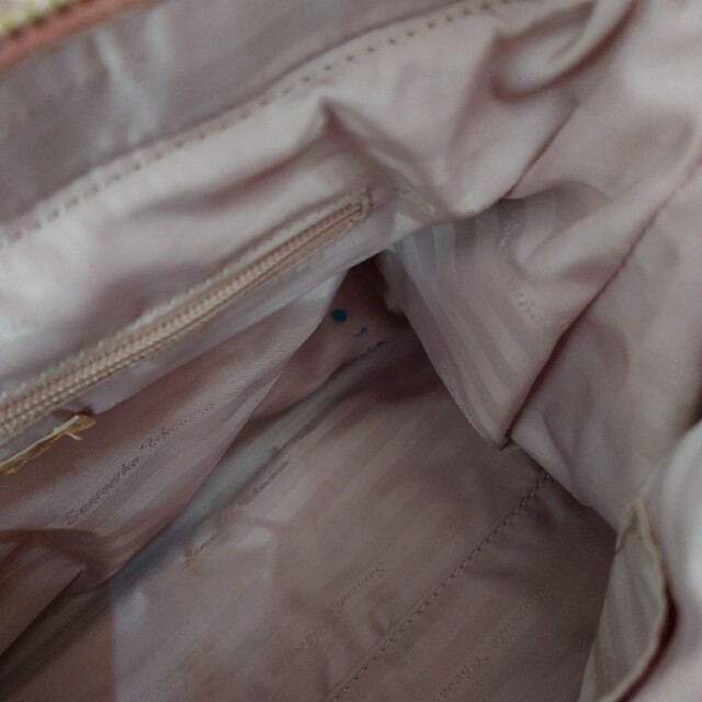 Samantha Thavasa(サマンサタバサ)のサマンサタバサリボンフリルバッグ レディースのバッグ(ハンドバッグ)の商品写真
