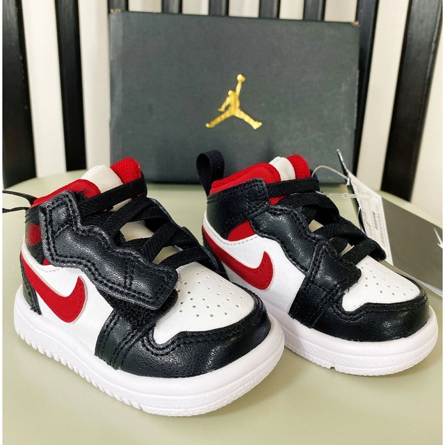 Jordan Brand（NIKE）(ジョーダン)のNIKE   JORDAN   1   MID    ALT   （TD）８cm キッズ/ベビー/マタニティのベビー靴/シューズ(~14cm)(スニーカー)の商品写真