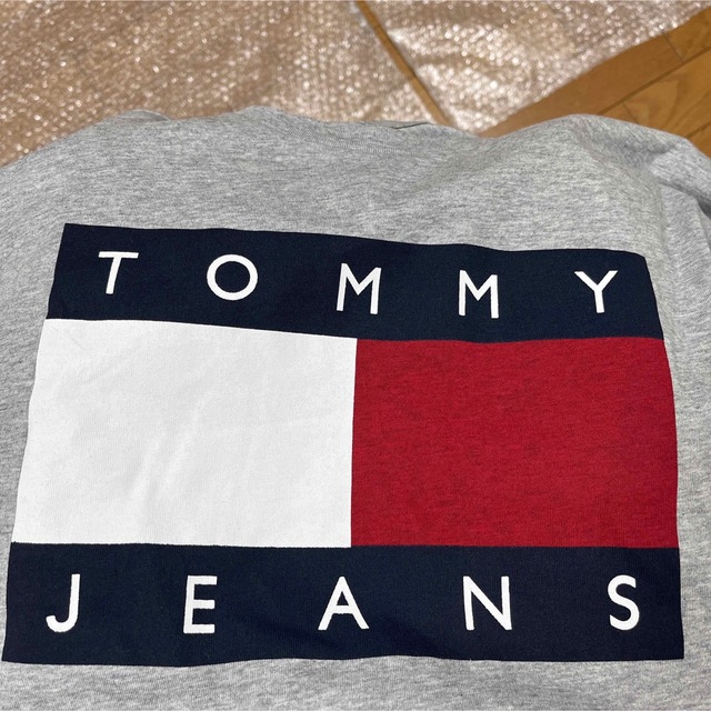 TOMMY HILFIGER(トミーヒルフィガー)のTOMMYJEANSロゴプリントTシャツワンピースアメリカサイズXL新品未使用品 レディースのワンピース(ひざ丈ワンピース)の商品写真