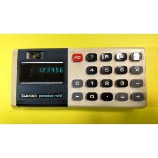 カシオ(CASIO)の昭和レトロ　カシオ液晶電卓ケース付き　パーソナル　ミニ(その他)