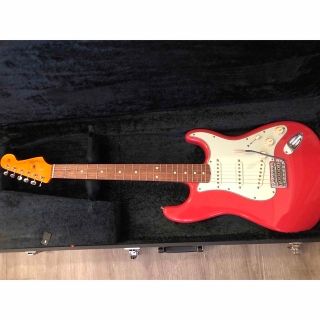 フェンダー(Fender)のClassic Series 60s Stratocaster Lacquer(エレキギター)