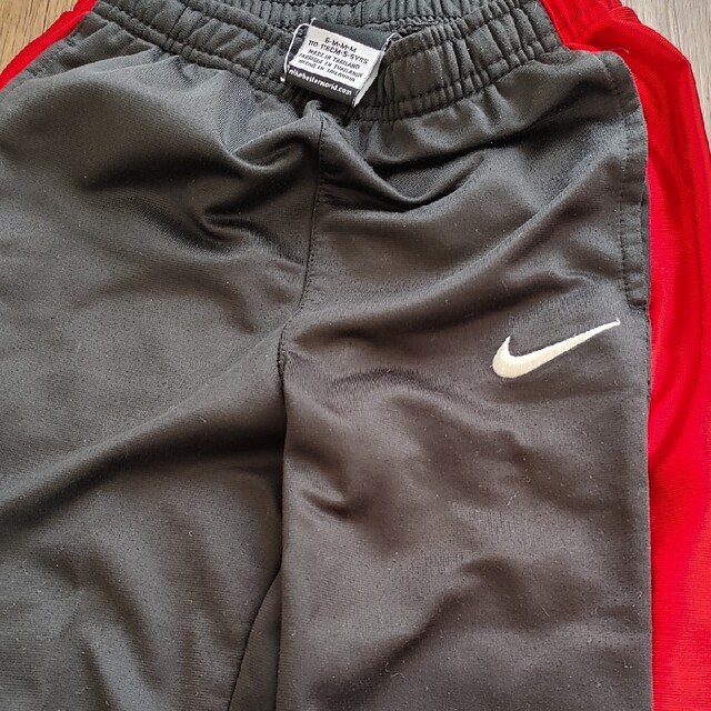 NIKE(ナイキ)のsize110-120 NIKEパンツ キッズ/ベビー/マタニティのキッズ服男の子用(90cm~)(パンツ/スパッツ)の商品写真