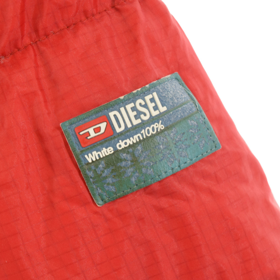 DIESEL(ディーゼル)のDIESEL ディーゼル フード付き ナイロンダウンジャケット レッド RN93243 CA25594 メンズのジャケット/アウター(ダウンジャケット)の商品写真