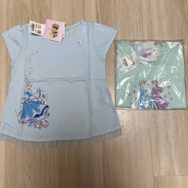 UNIQLO(ユニクロ)のユニクロ ディズニー・ヒロインズ & フレンズ UT グラフィックTシャツ キッズ/ベビー/マタニティのキッズ服女の子用(90cm~)(Tシャツ/カットソー)の商品写真