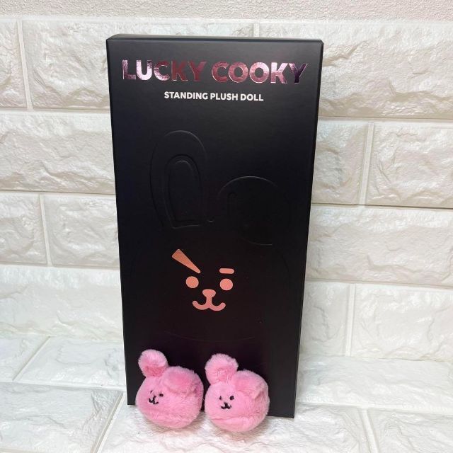 BT21(ビーティーイシビル)の【入手困難品】BT21 LUCKY COOKY DOLL BLACK エンタメ/ホビーのタレントグッズ(アイドルグッズ)の商品写真