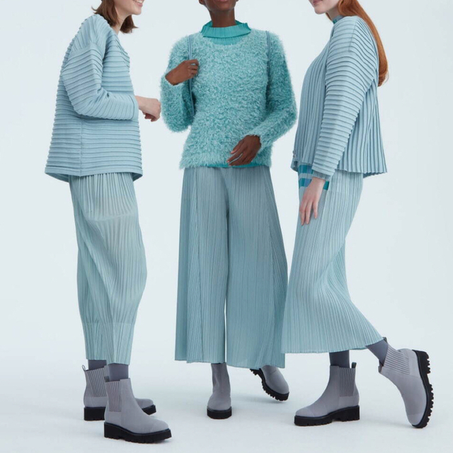 ISSEY MIYAKE    PLEATS PLEASE 長袖ニット