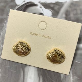 ピアス　ゴールド　貝(ピアス)