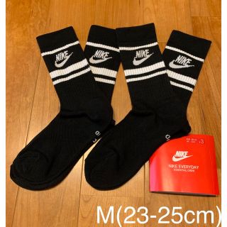 ナイキ(NIKE)の新品　ナイキ　M(23-25cm)  エッセンシャル　クルーソックス　2足セット(ソックス)