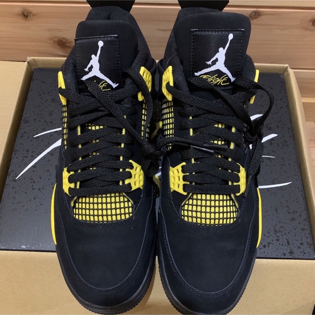 Air Jordan 4 Retro "Thunder"(2023)  29cm