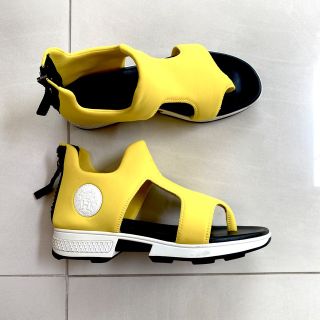 エルメス サンダル(レディース)(イエロー/黄色系)の通販 29点