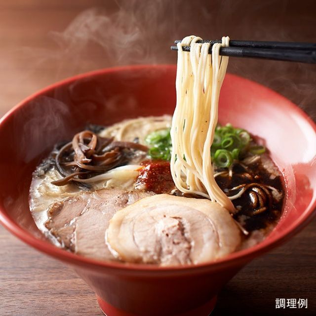 さすがに旨い　博多超人気店博多 一風堂 博多豚骨ラーメン 1袋に2種類白丸・赤丸 食品/飲料/酒の食品(麺類)の商品写真