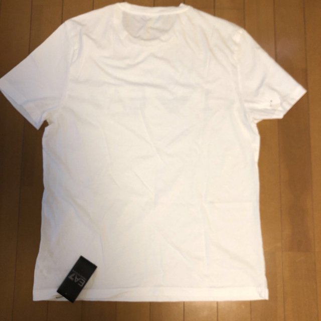 EMPORIO ARMANI EA7(エンポリオアルマーニイーエーセブン)のエンポリオアルマーニ　EA7 半袖Tシャツ　未使用品 メンズのトップス(Tシャツ/カットソー(半袖/袖なし))の商品写真