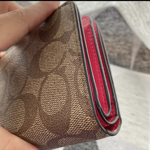 COACH(コーチ)のCOACH シグネチャーPVC 二つ折り財布 レディースのファッション小物(財布)の商品写真