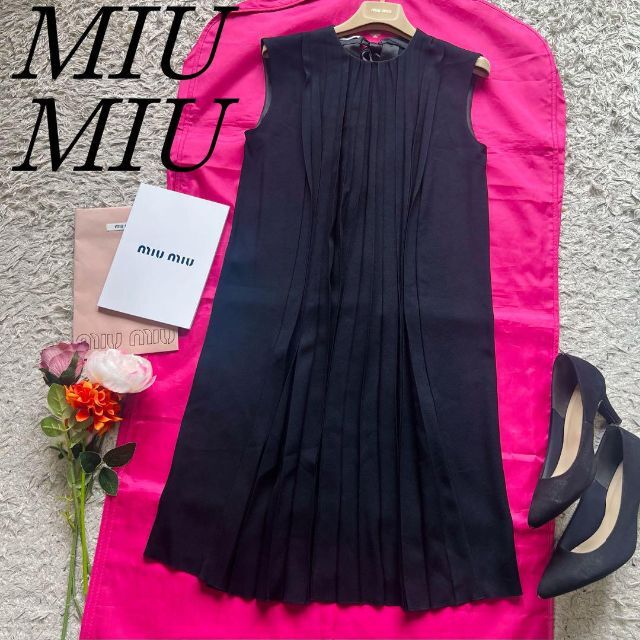 美品】MIU MIU プリーツワンピース リボン ノースリーブ 38 ブラック-