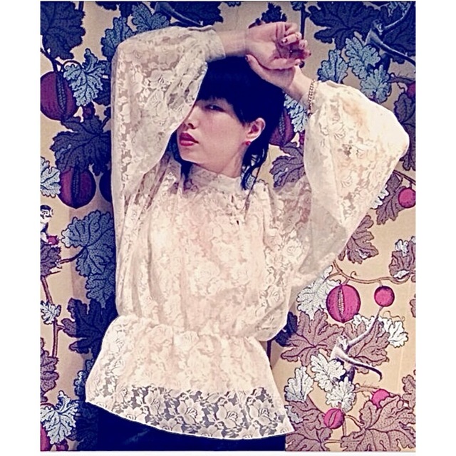 DEPT(デプト)の希少・美品【mother】CHINESE BUTTON LACY BLOUSE レディースのトップス(シャツ/ブラウス(長袖/七分))の商品写真