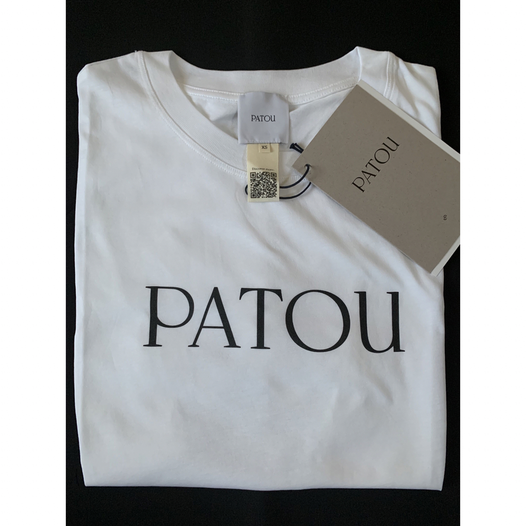 PATOU(パトゥ)の【新品サイズXS】PATOU（パトゥ)ロゴ入りTシャツ（白）送料込み レディースのトップス(Tシャツ(半袖/袖なし))の商品写真