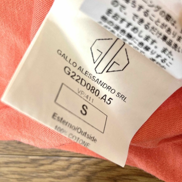 GOLDEN GOOSE(ゴールデングース)の値下げ 新品 GOLDEN GOOSE ゴールデングース Tシャツ ロゴT レディースのトップス(Tシャツ(半袖/袖なし))の商品写真