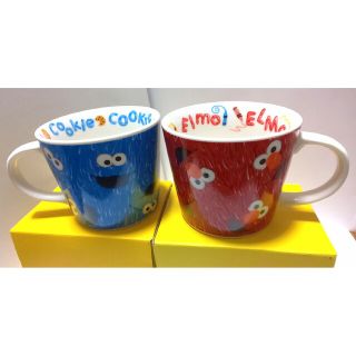 セサミストリート(SESAME STREET)のセサミストリート マグカップ ２個 セットエルモ  クッキーモンスター(グラス/カップ)