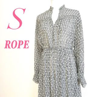 ロペ(ROPE’)のROPE ロペ S ロングワンピース 総柄 シフォン ホワイト ブラック きれい(ひざ丈スカート)