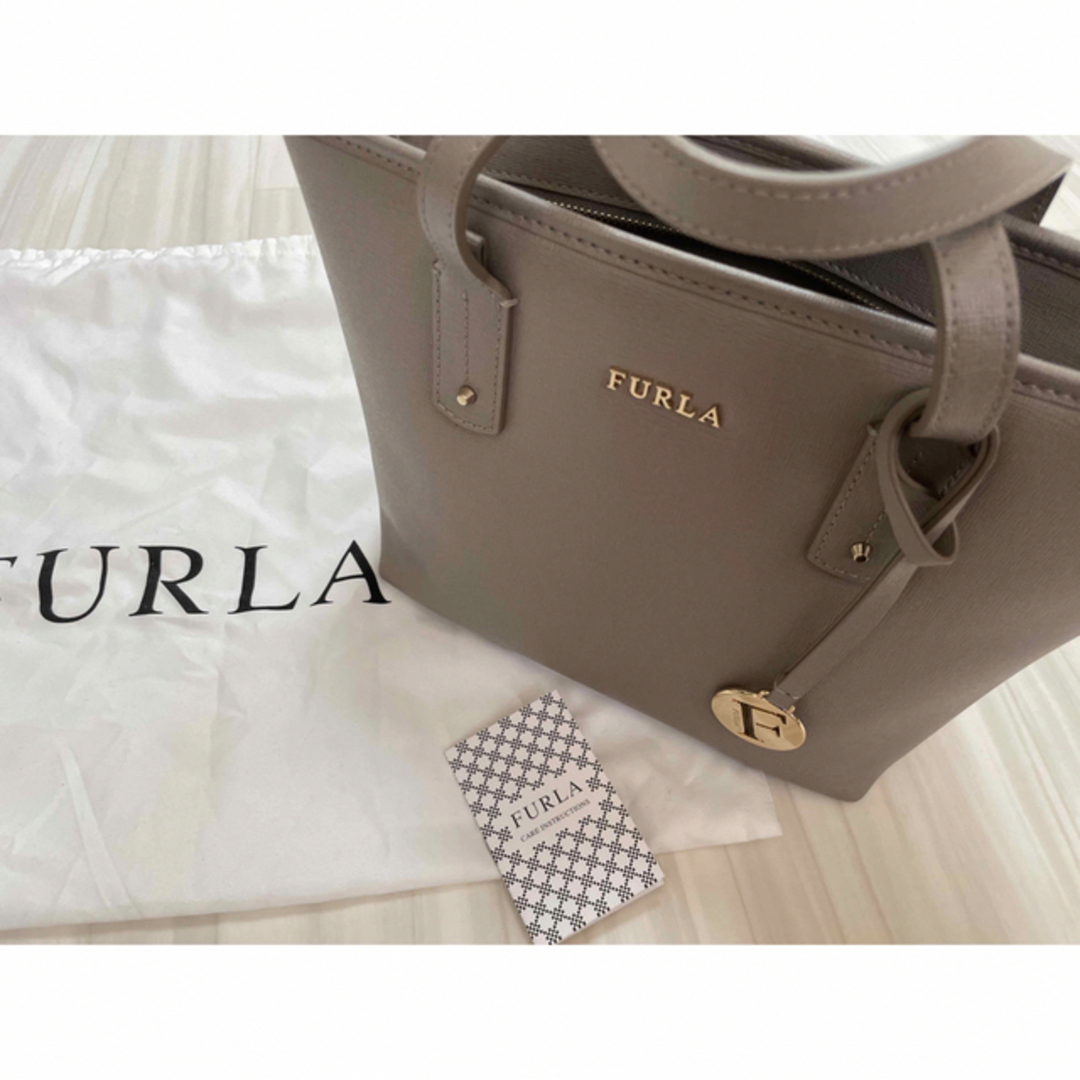 Furla(フルラ)のFURLA フルラ　トートバッグ レディースのバッグ(ハンドバッグ)の商品写真
