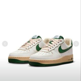 ナイキ(NIKE)のNIKE エアフォース1 WMNS AF1 07 LV8 23.5cm emmi(スニーカー)