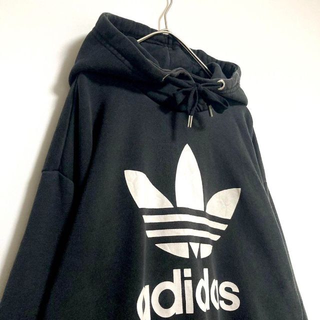 人気◎adidas◎パーカー◎黒×白◎トレフォイルロゴ◎プルオーバー◎太アーム◎