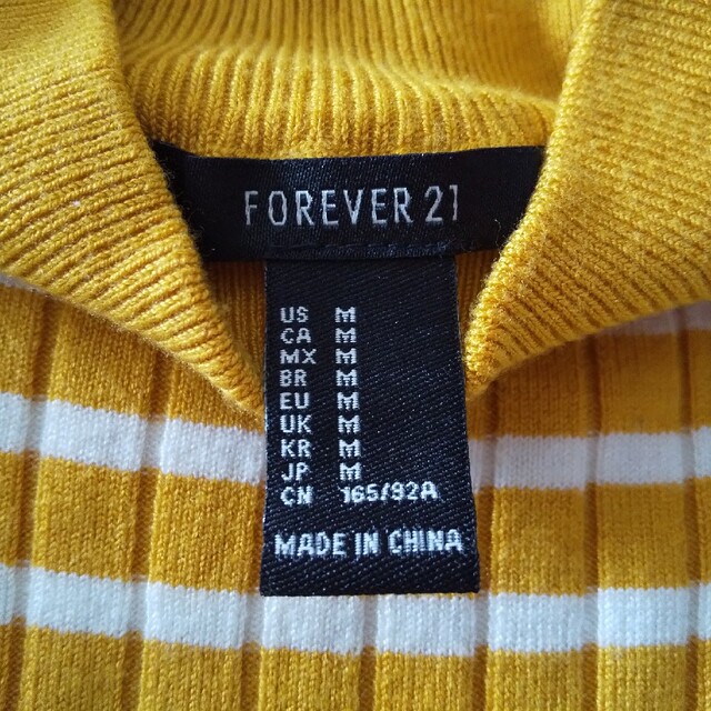 FOREVER 21(フォーエバートゥエンティーワン)のフォーエバー21 サマーニット レディースのトップス(カットソー(半袖/袖なし))の商品写真