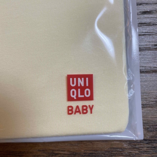 UNIQLO(ユニクロ)の【新品・未開封】UNIQLO クールネックT（半袖）100cm キッズ/ベビー/マタニティのキッズ服女の子用(90cm~)(Tシャツ/カットソー)の商品写真