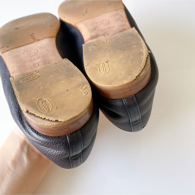 CHANEL(シャネル)の【りあ様専用】シャネル バレエシューズ 37 ネイビー レディースの靴/シューズ(バレエシューズ)の商品写真