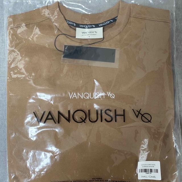 VANQUISH(ヴァンキッシュ)のバンキッシュフィットネス　コア　オーバーサイズ　トレーナー　新品未使用未開封 メンズのトップス(スウェット)の商品写真