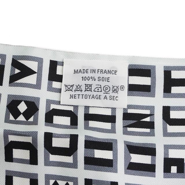 Hermes - エルメス マキシ ツイリー カット Lettres et Pois