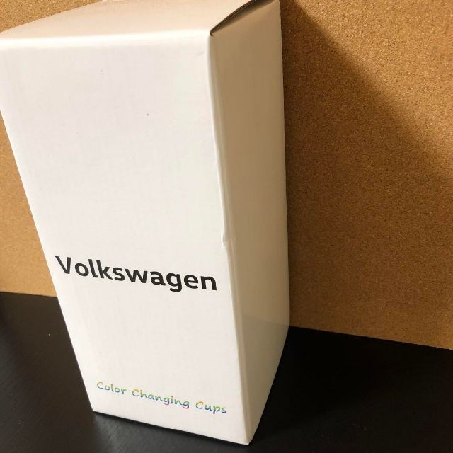 Volkswagen(フォルクスワーゲン)の新品 温度で色が変わる カップ フォルクスワーゲン ワーゲン 非売品 ストロー 自動車/バイクの自動車(その他)の商品写真