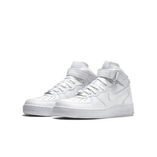 ナイキ(NIKE)のNIKE ナイキ エアフォース1 白　23(スニーカー)