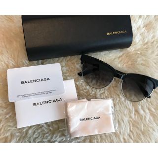新品未使用】バレンシアガのサングラス-