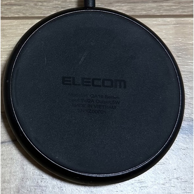 ELECOM(エレコム)のエレコム　W-QA16 携帯充電器 スマホ/家電/カメラのスマートフォン/携帯電話(バッテリー/充電器)の商品写真