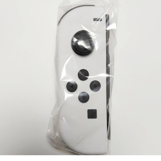 Nintendo Switch SALE中【ほぼ新品】Joy-Con 左 有機モデル ホワイト Switchの通販 by ロン's  shop｜ニンテンドースイッチならラクマ
