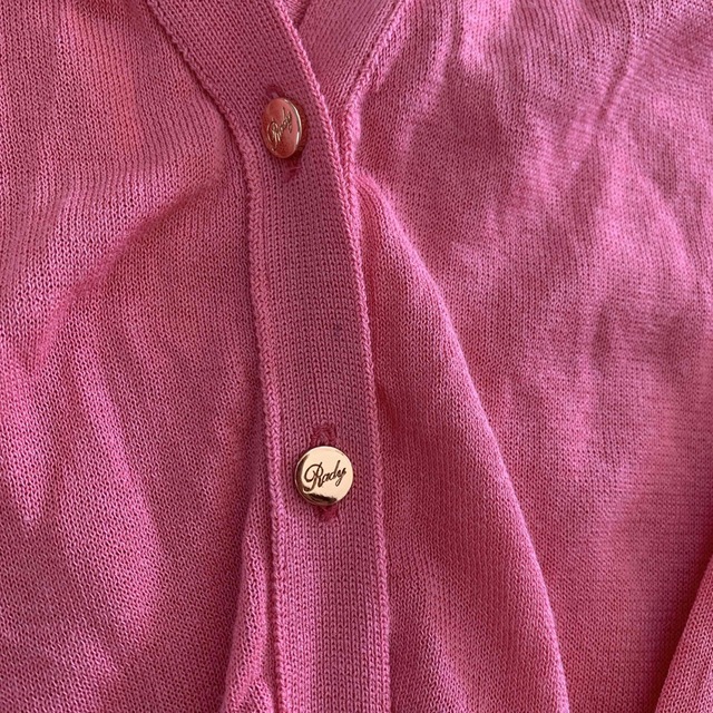 Rady(レディー)のrady カーディガン　薄手　ピンク　フリーサイズ レディースのトップス(カーディガン)の商品写真