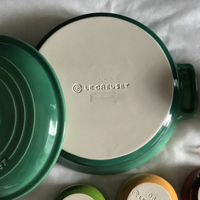 LE CREUSET(ルクルーゼ)のルクルーゼ   陶器製キャセロールのみ インテリア/住まい/日用品のキッチン/食器(容器)の商品写真